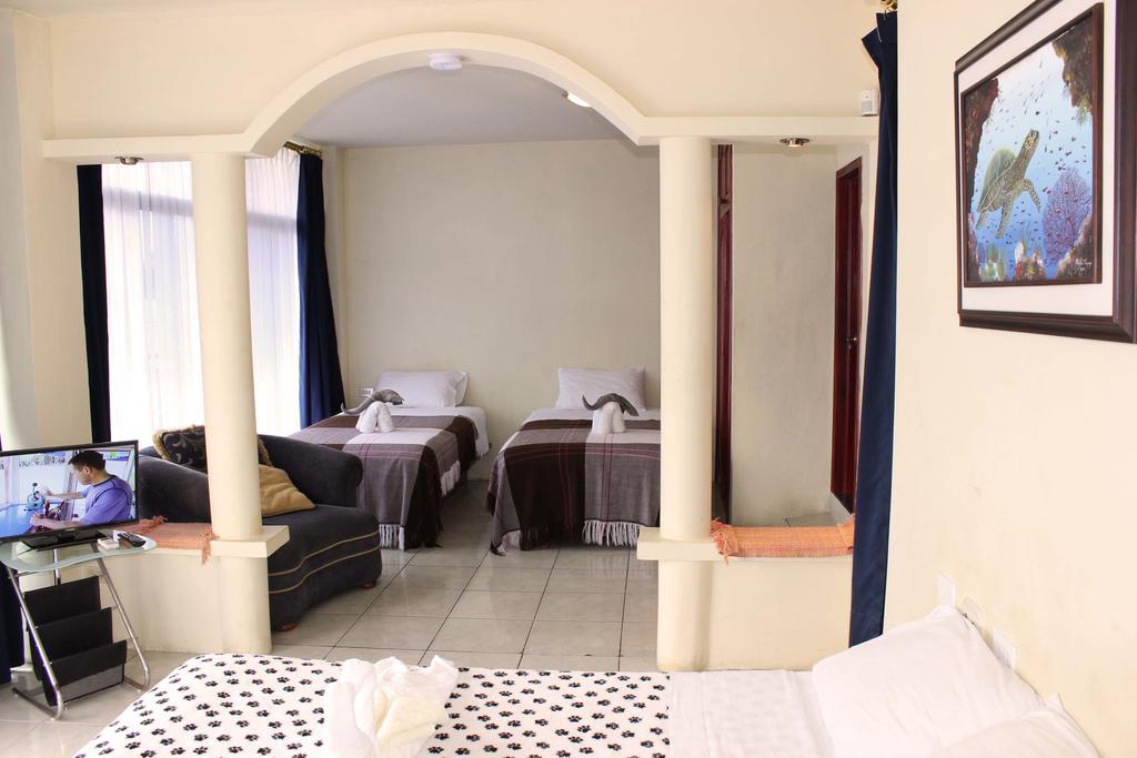 Hotel Planet House Puerto Ayora  Pokoj fotografie