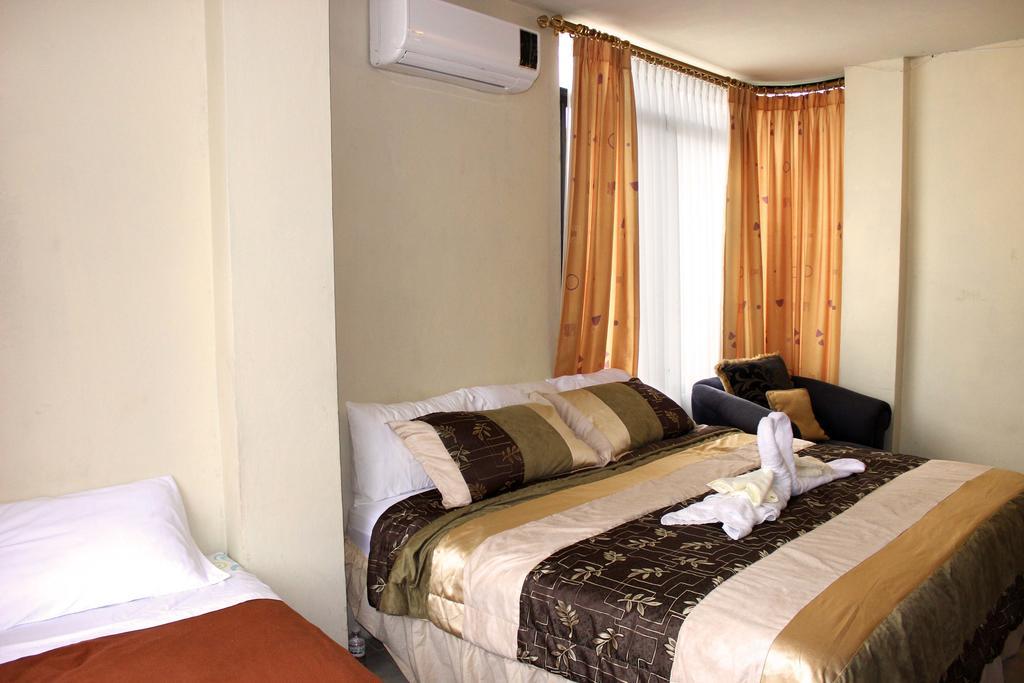 Hotel Planet House Puerto Ayora  Pokoj fotografie