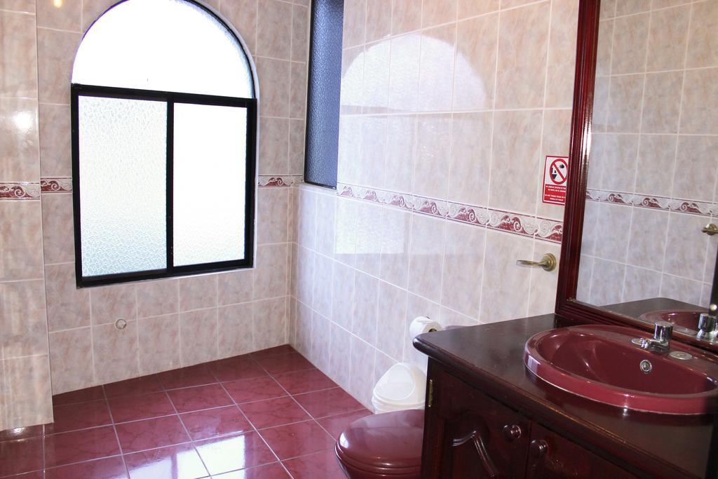 Hotel Planet House Puerto Ayora  Pokoj fotografie