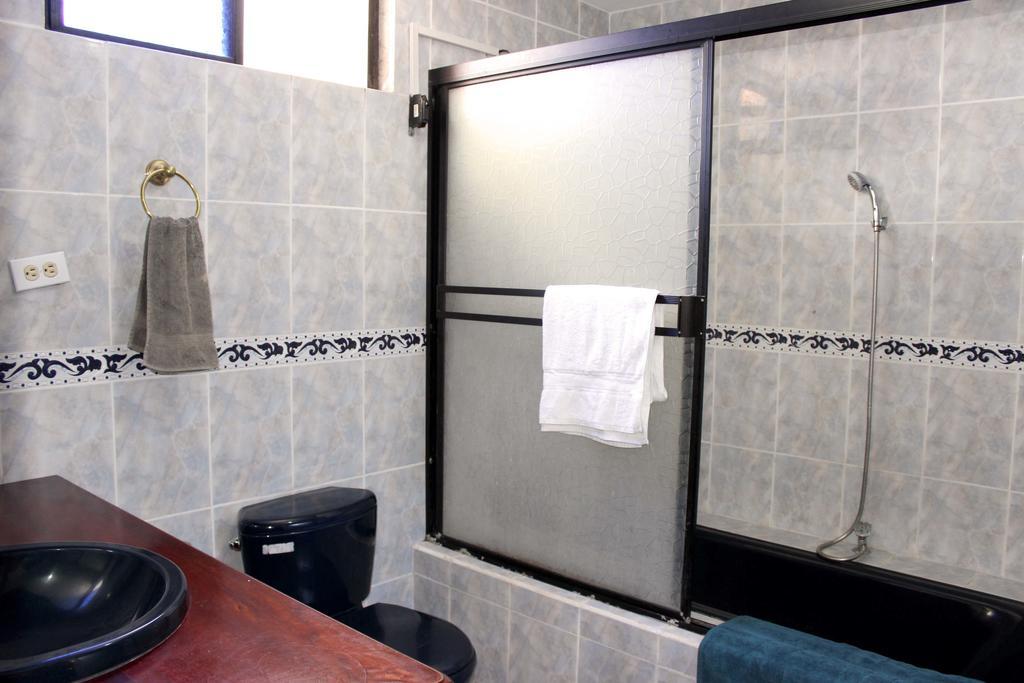 Hotel Planet House Puerto Ayora  Pokoj fotografie