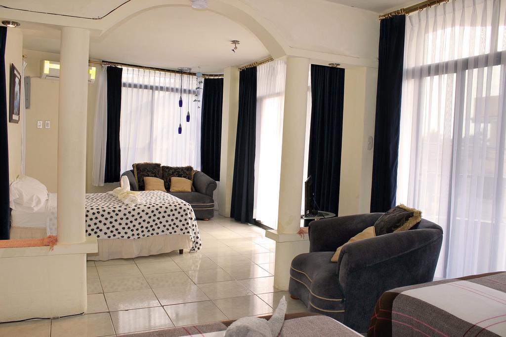 Hotel Planet House Puerto Ayora  Pokoj fotografie
